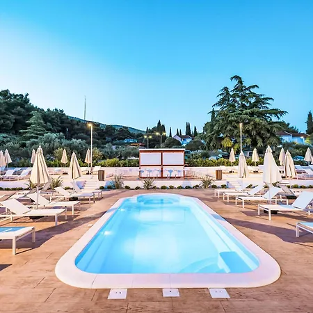 Appartement Medena-3 By Interhome Trogir