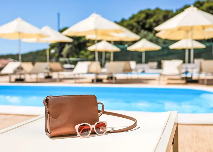 Medena-3 By Interhome * 特罗吉尔