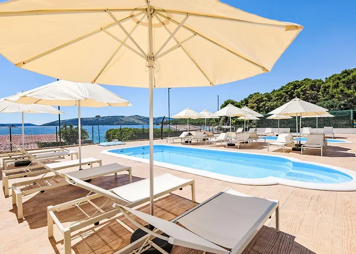 公寓 Medena-3 By Interhome