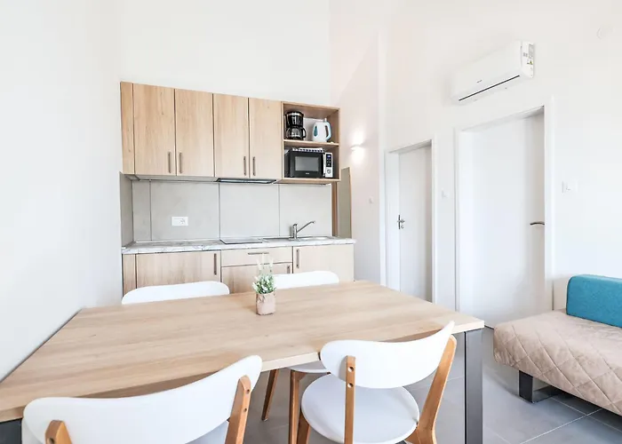 Medena-3 By Interhome * 特罗吉尔